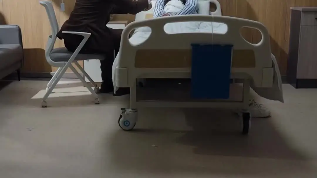 다시 만난 너에게: 병실에서 펼쳐진 감정의 폭풍