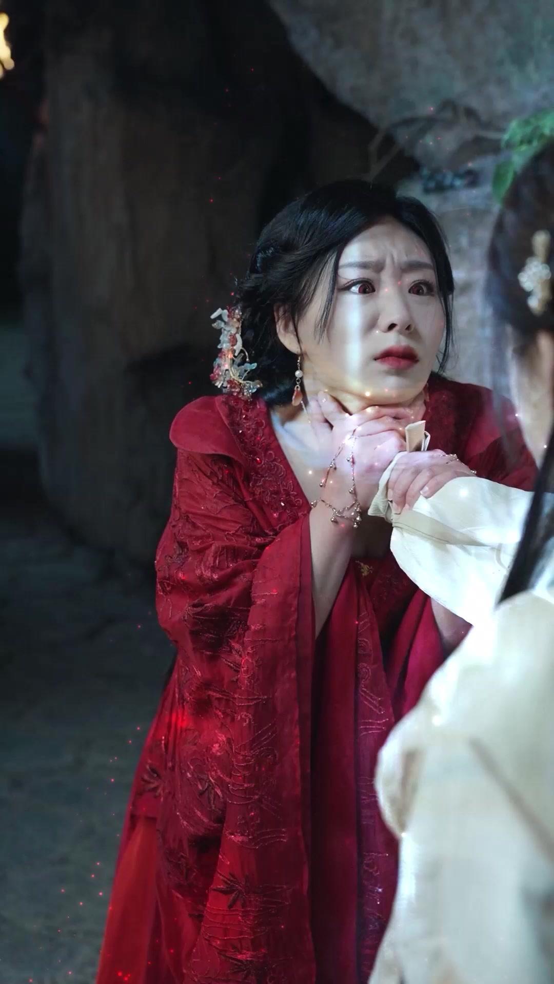 연: 구름 아래의 야수