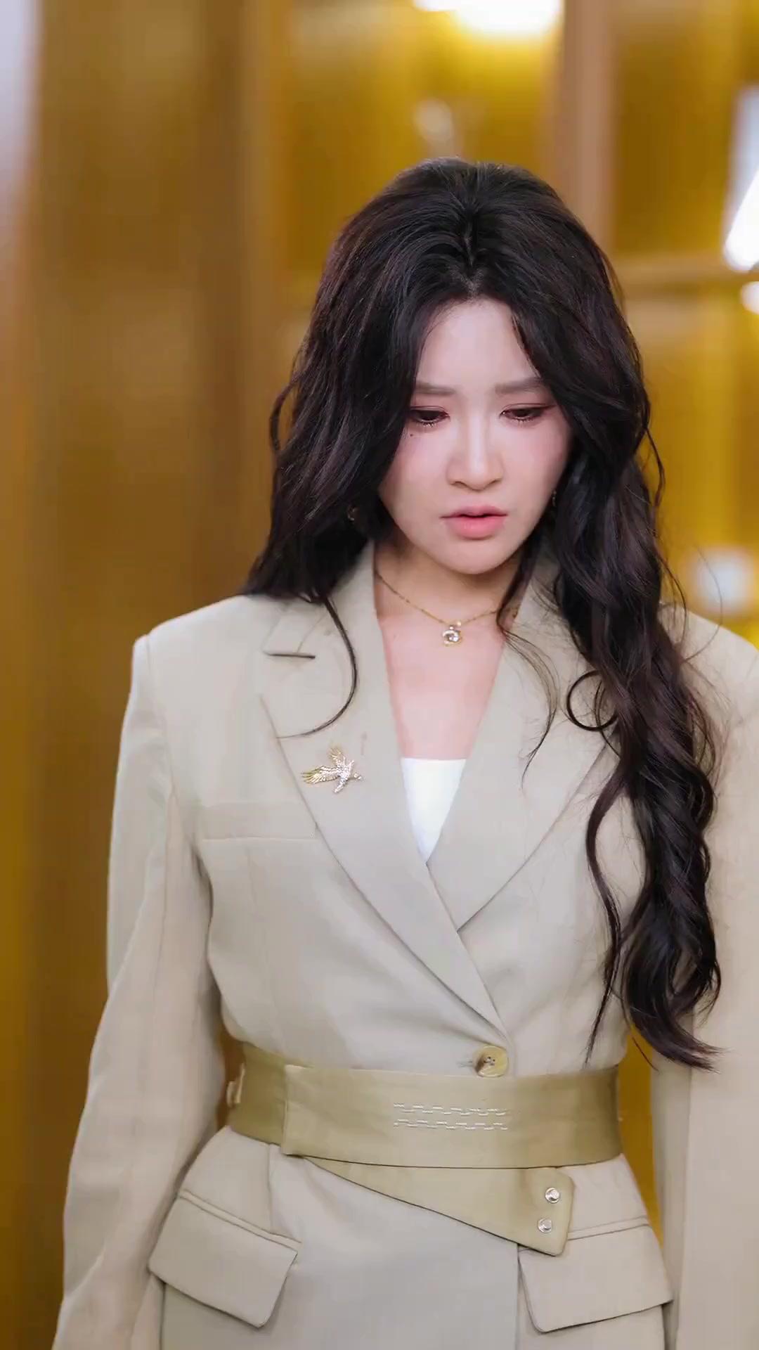 (Dubbed) Ms. CEO's Invincible Guard
