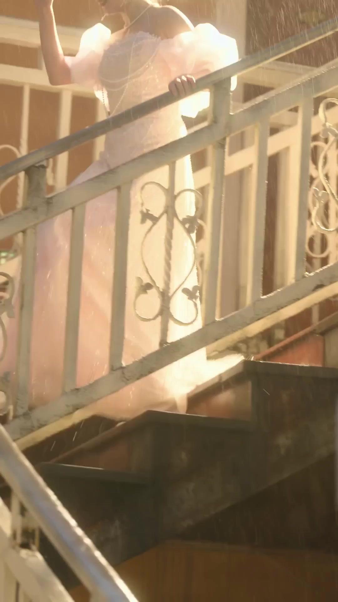咬清梨