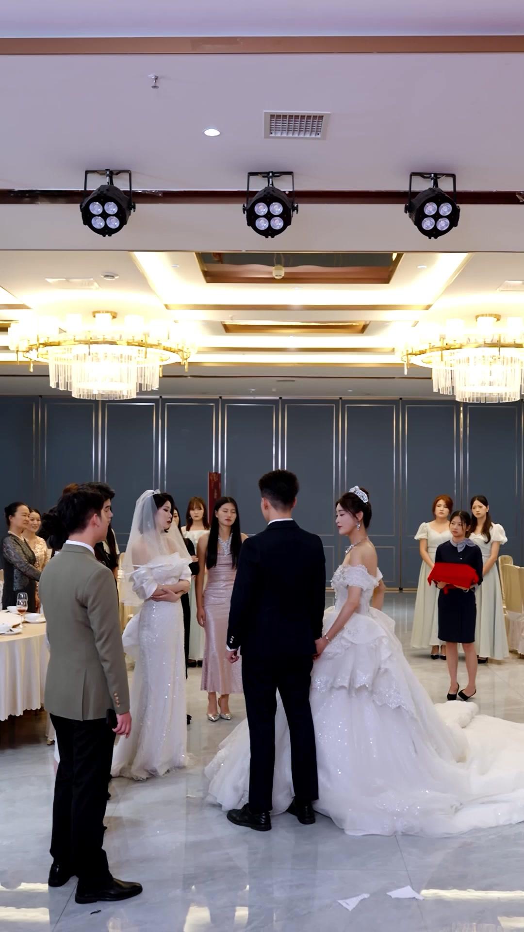Marry My Dazzling Heiress After Divorcing My Ex