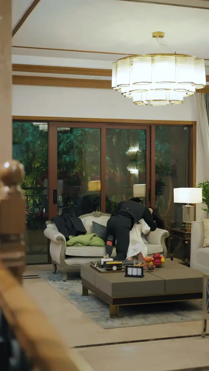 Mrs. Nobody Becomes Dr. Miracle! Episode 6