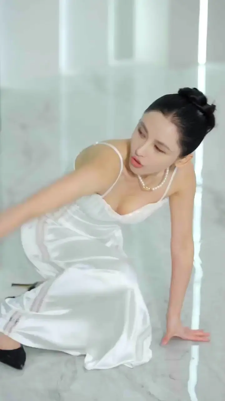 (Dubbed)East of Eden Episode 50