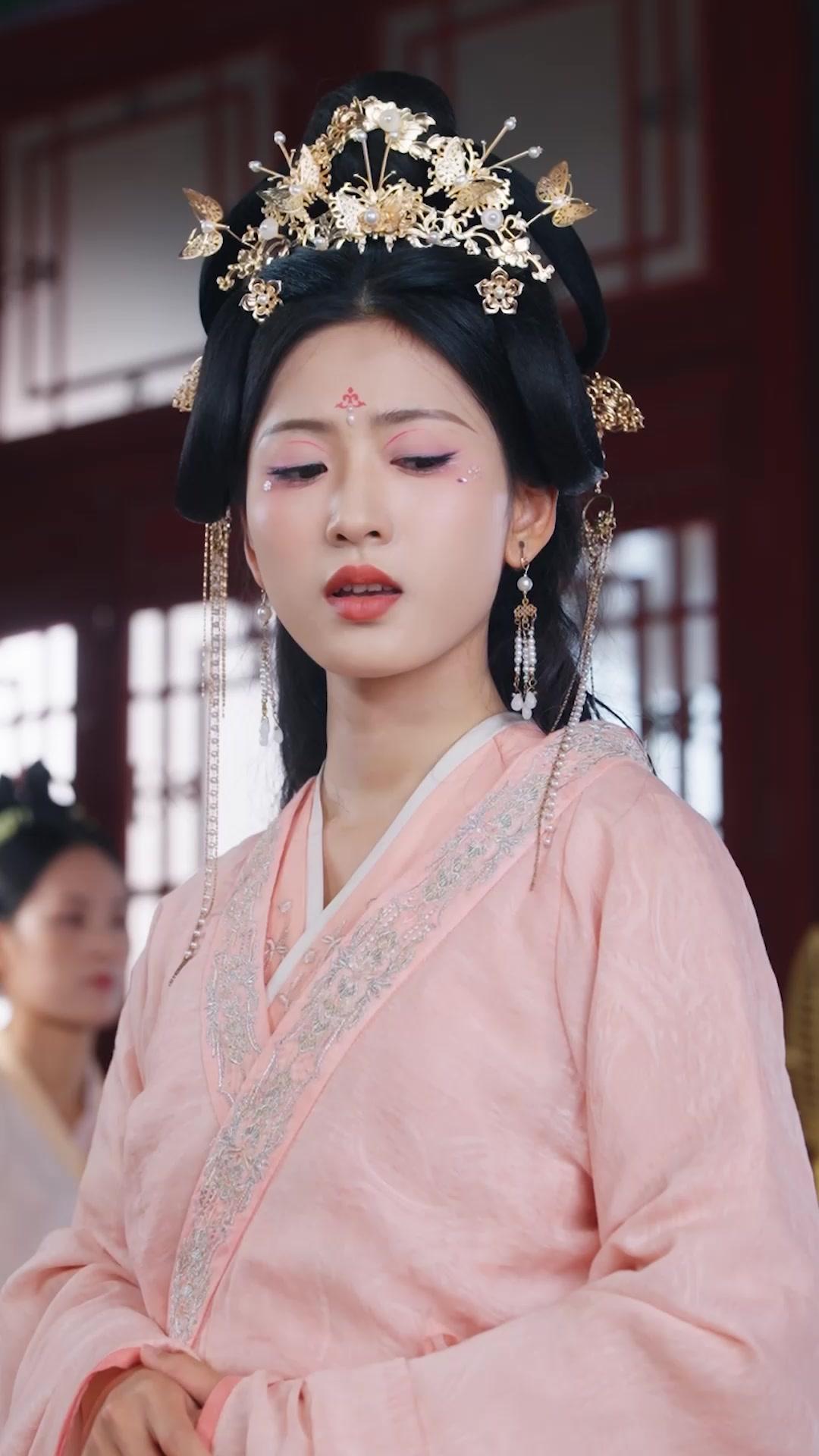 呪われ姫は運命を覆す