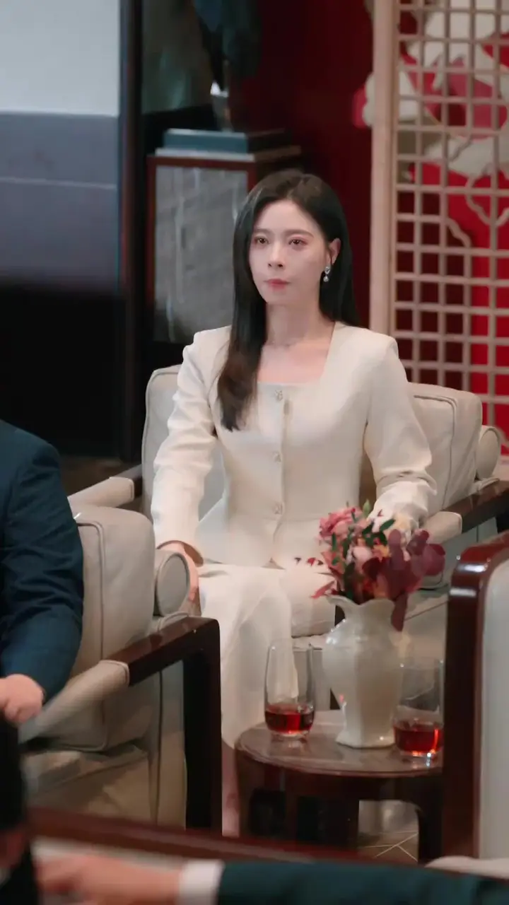 (Dubbed)Marry My Ex’s Tycoon Rival Episode 5