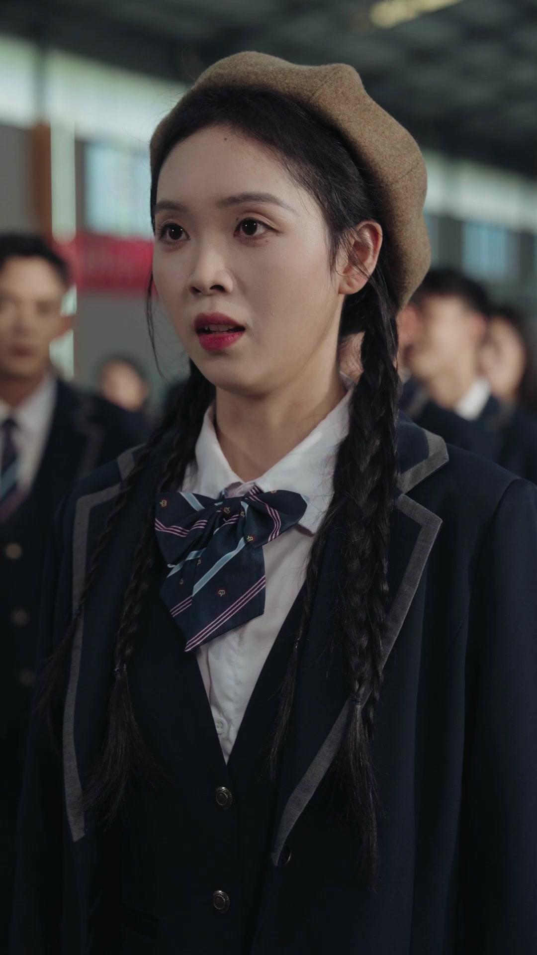 Ms. Hot: That's My Deadly Teacher!