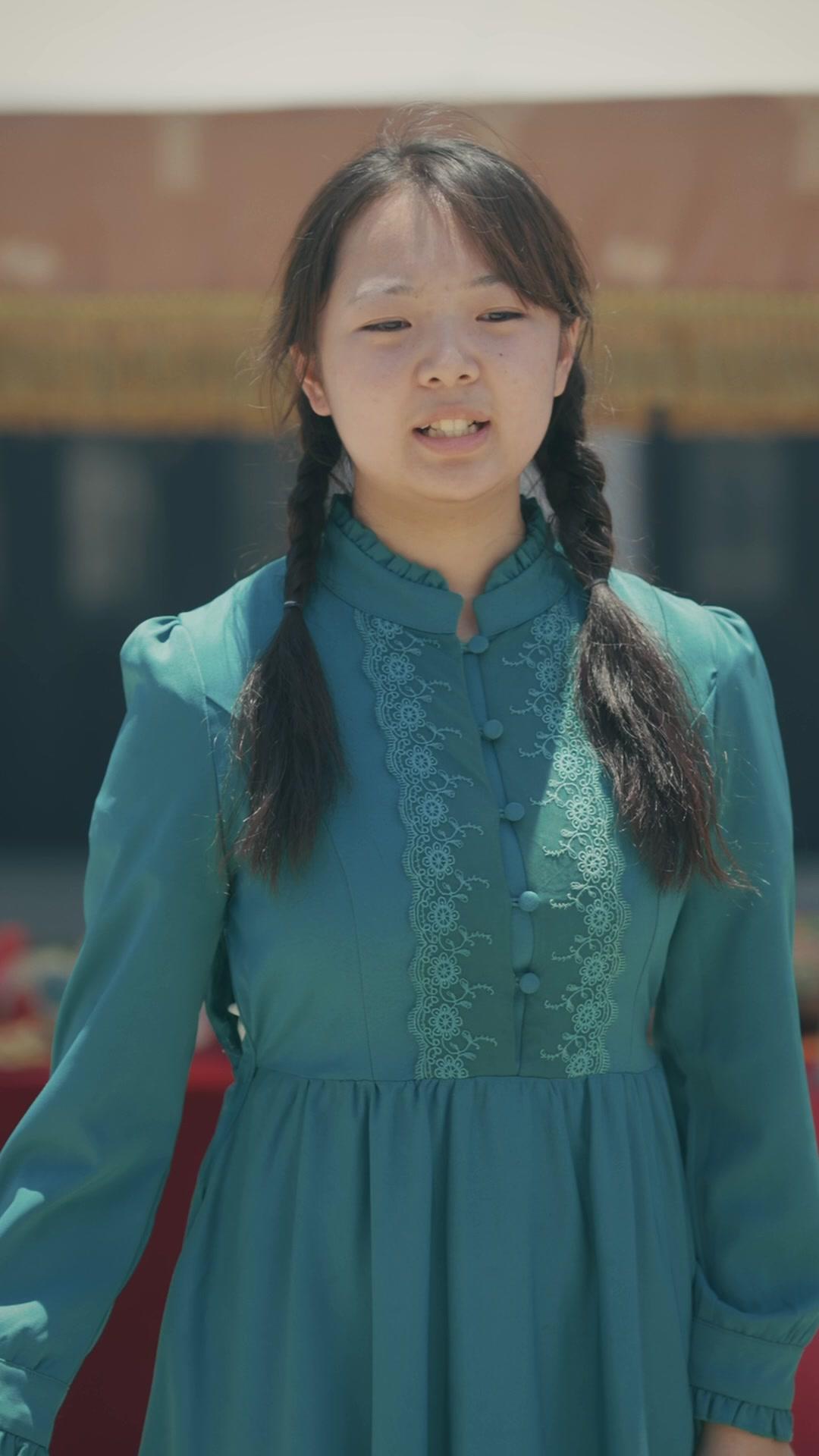 사령관 아빠, 구두 닦아줄까?