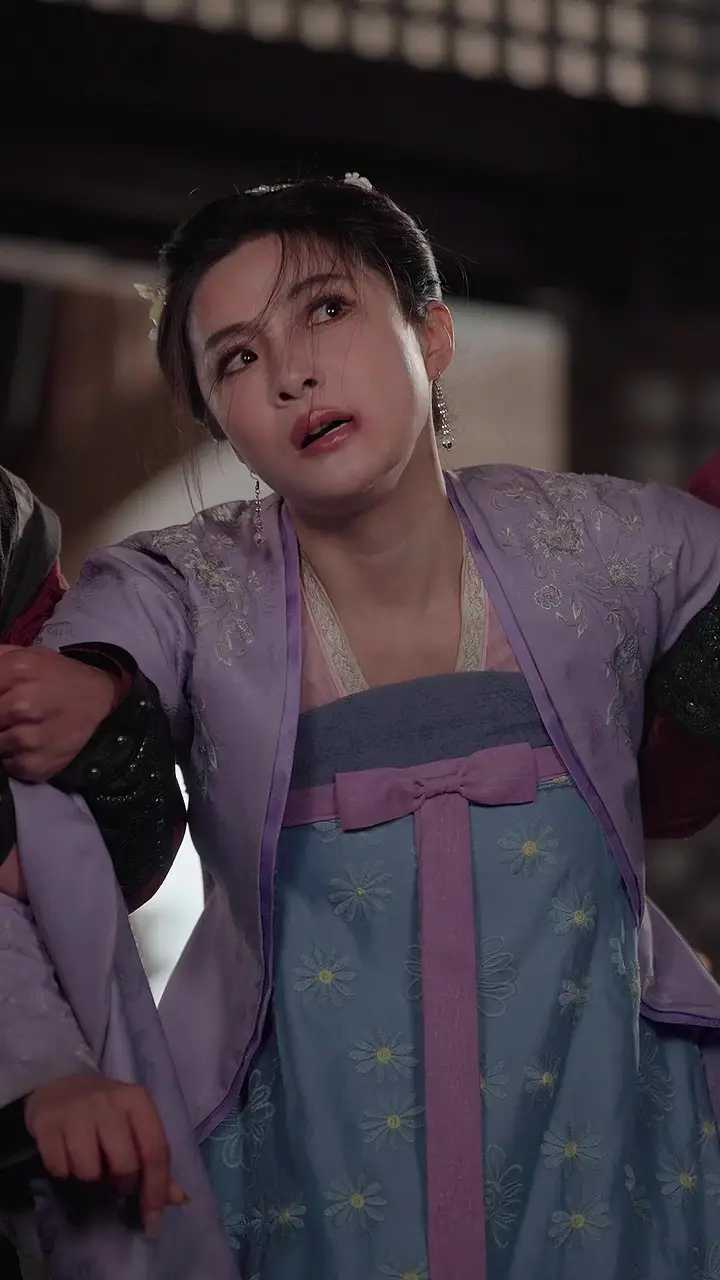 Scarlet Throne Episode 20