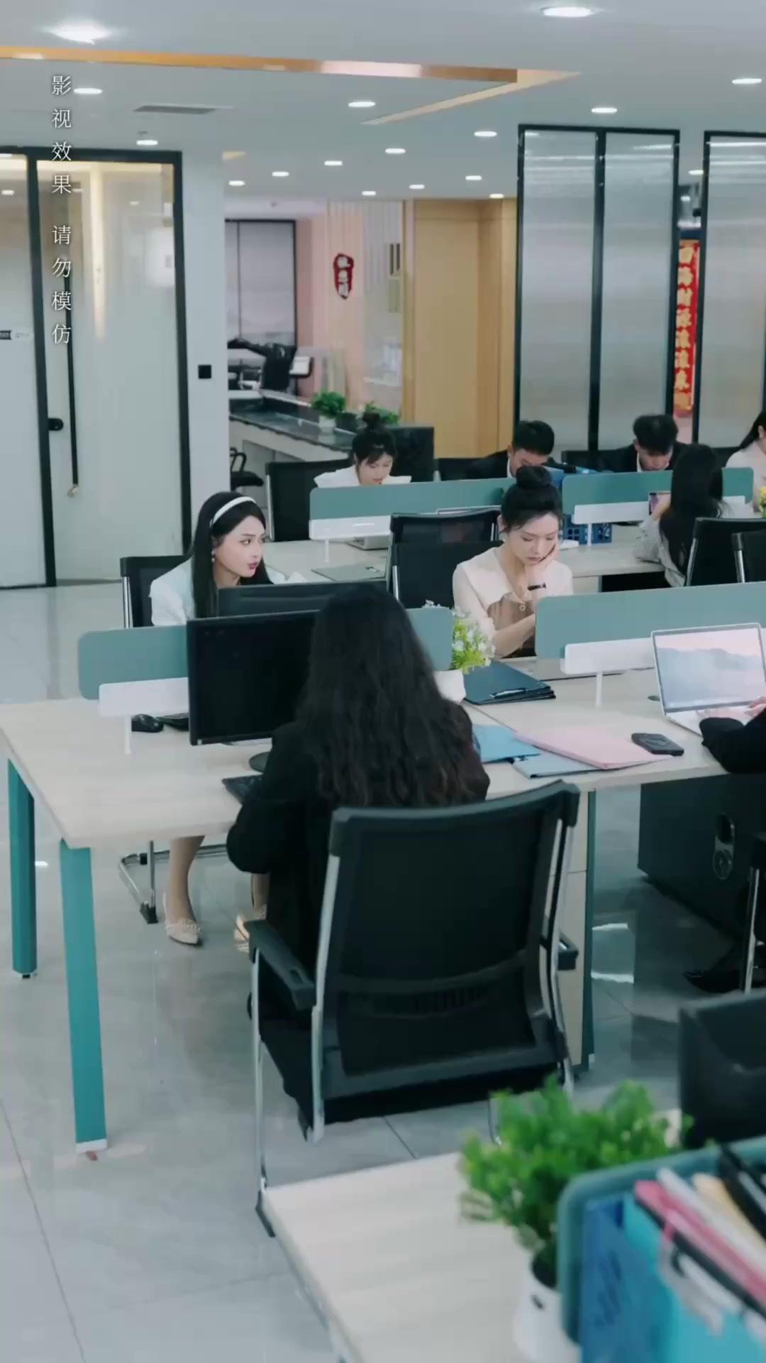 Kontrak Cinta Sang CEO