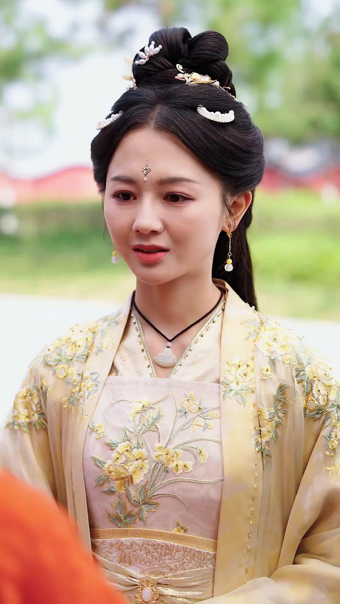 Hamba Pinggang Giok
