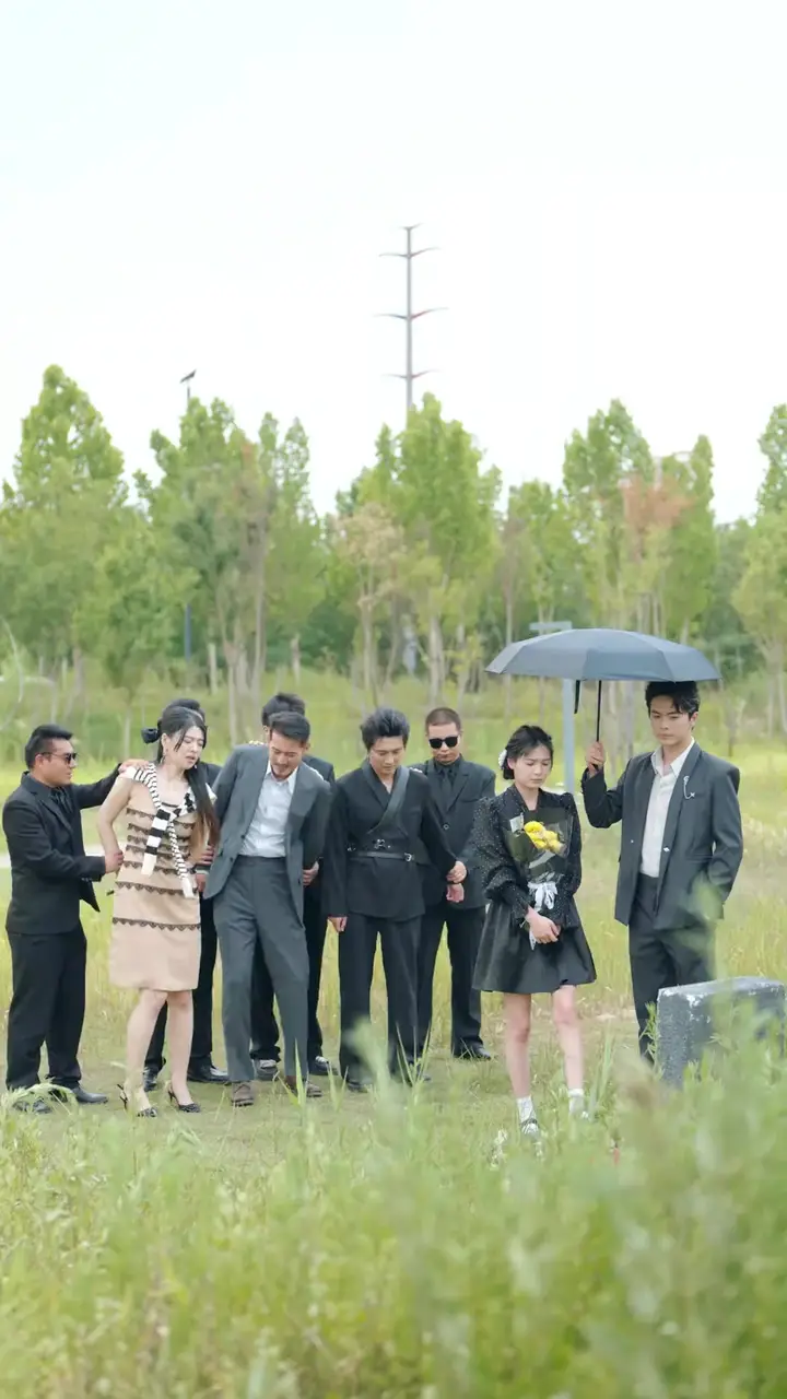 Pursued by Three Bosses as a Village Girl Episode 76