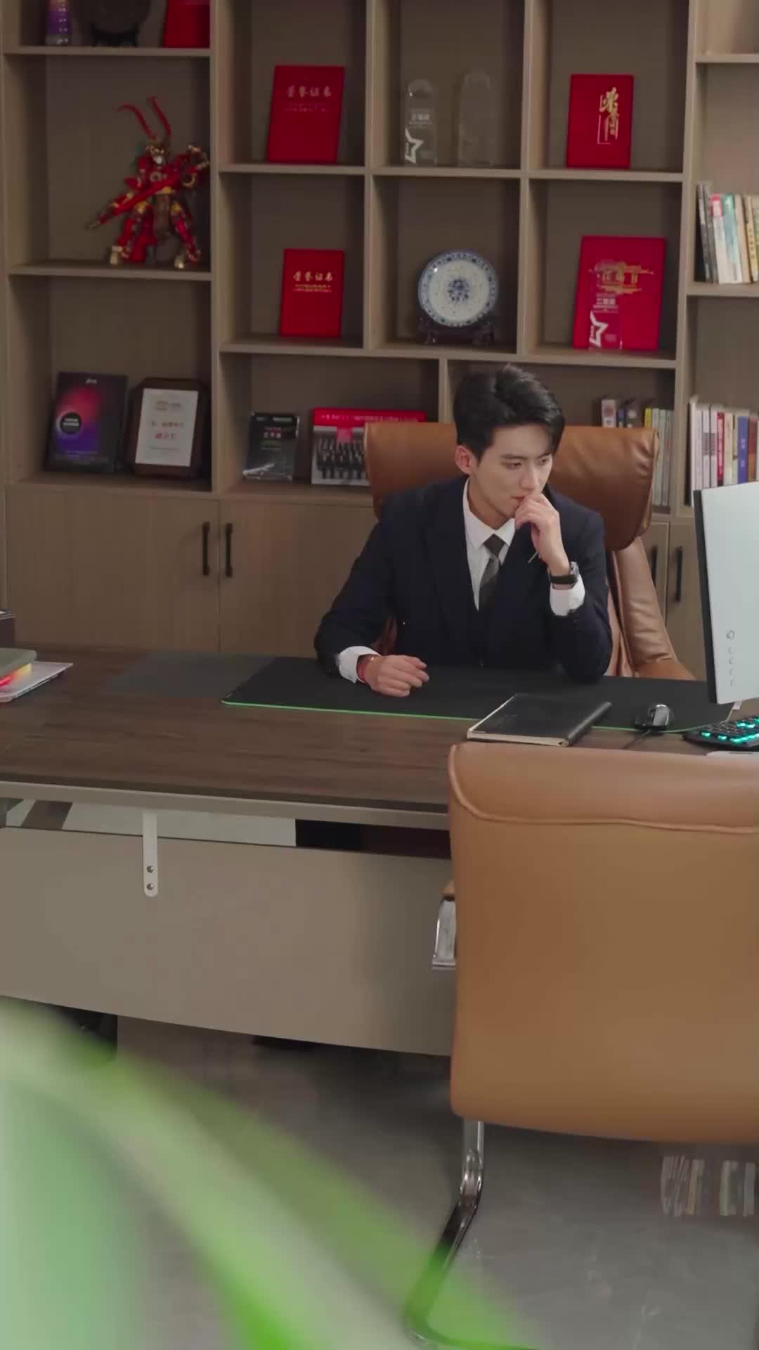 Falling for the Boss