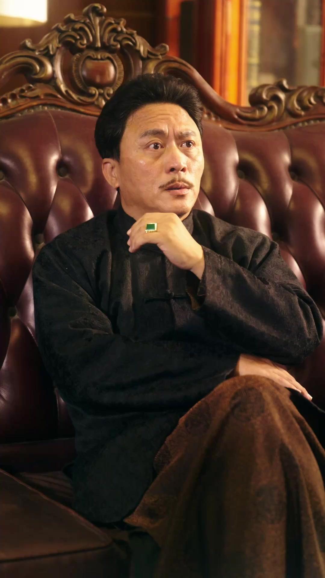 司令官様、恋は契約違反です