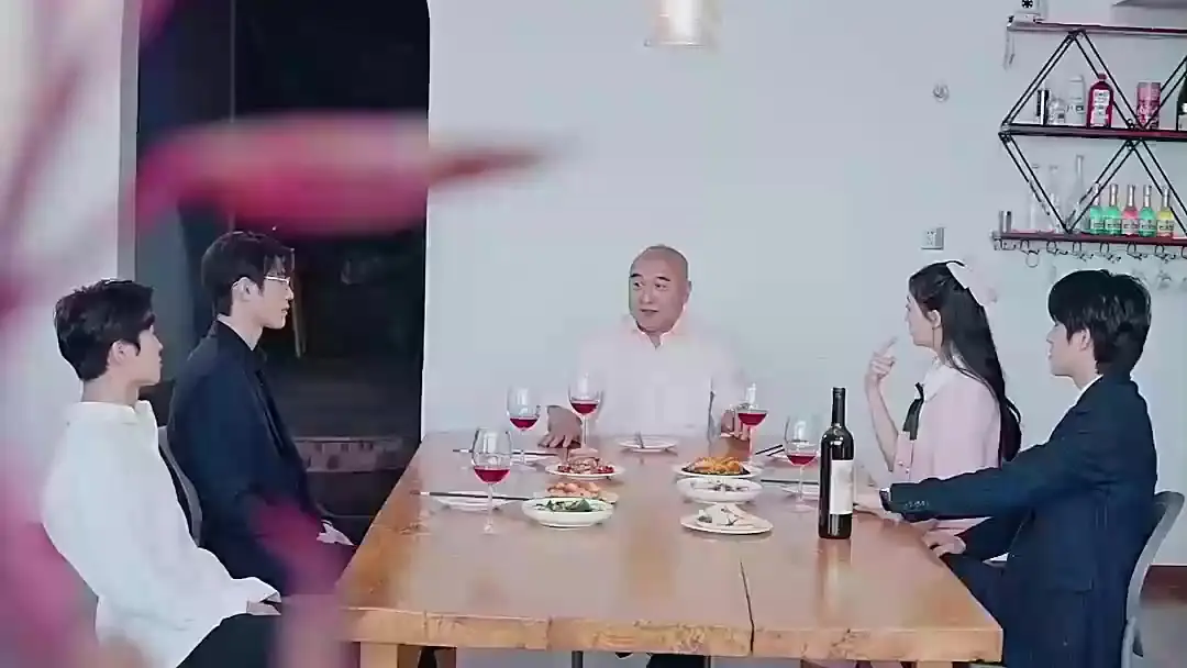 The Heiress He Threw Away: A Dinner Table That Breathes Like a Thriller