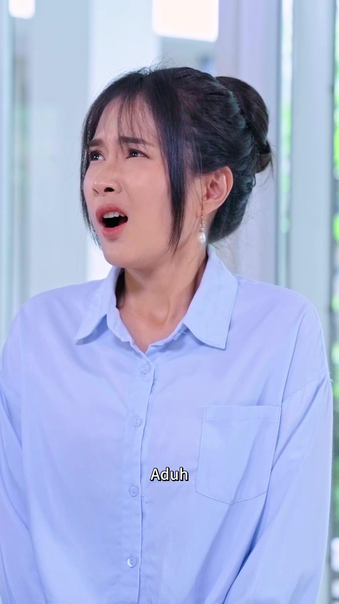 Cewek Super Bikin Baper