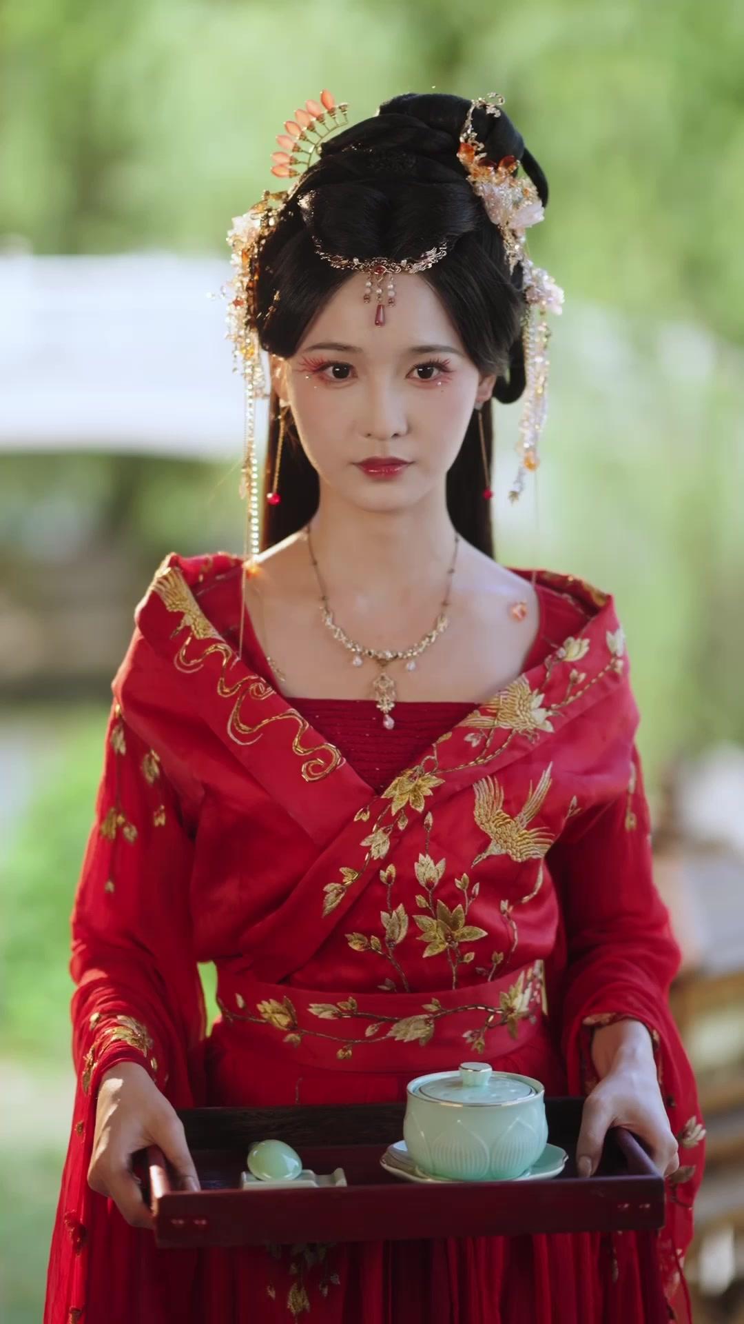 Wanna Be Empress? Be My Guest.