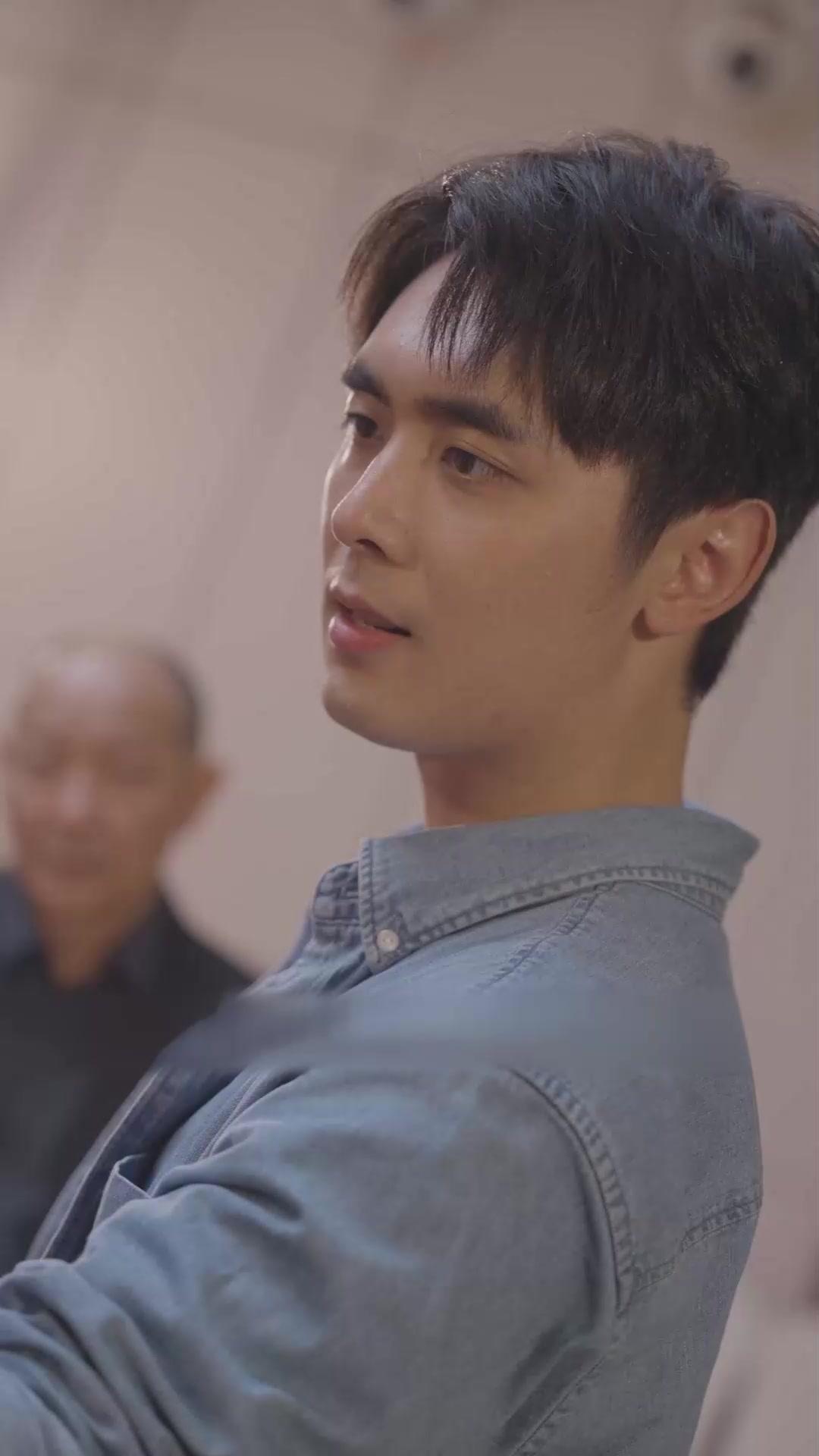 Kirin Eyes      