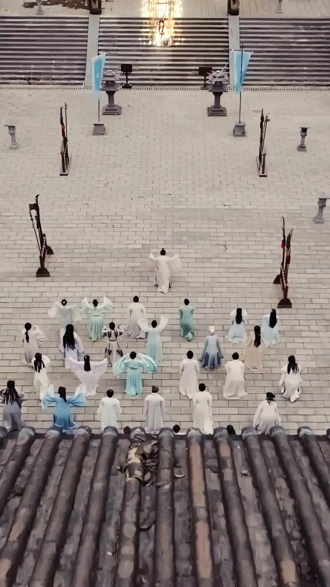 囚凰