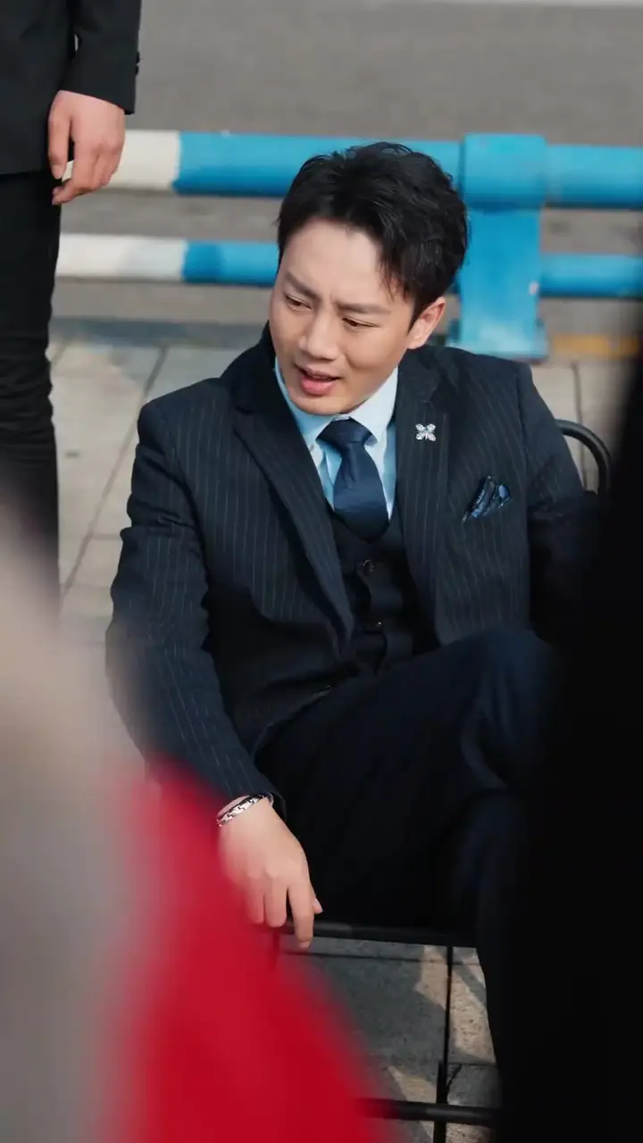 Love and Luck Episode 11