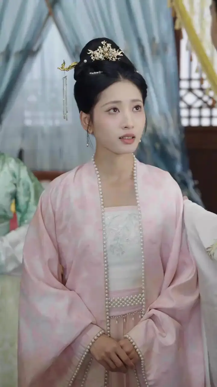 (Dubbed)Who's the Real Queen? Episode 22