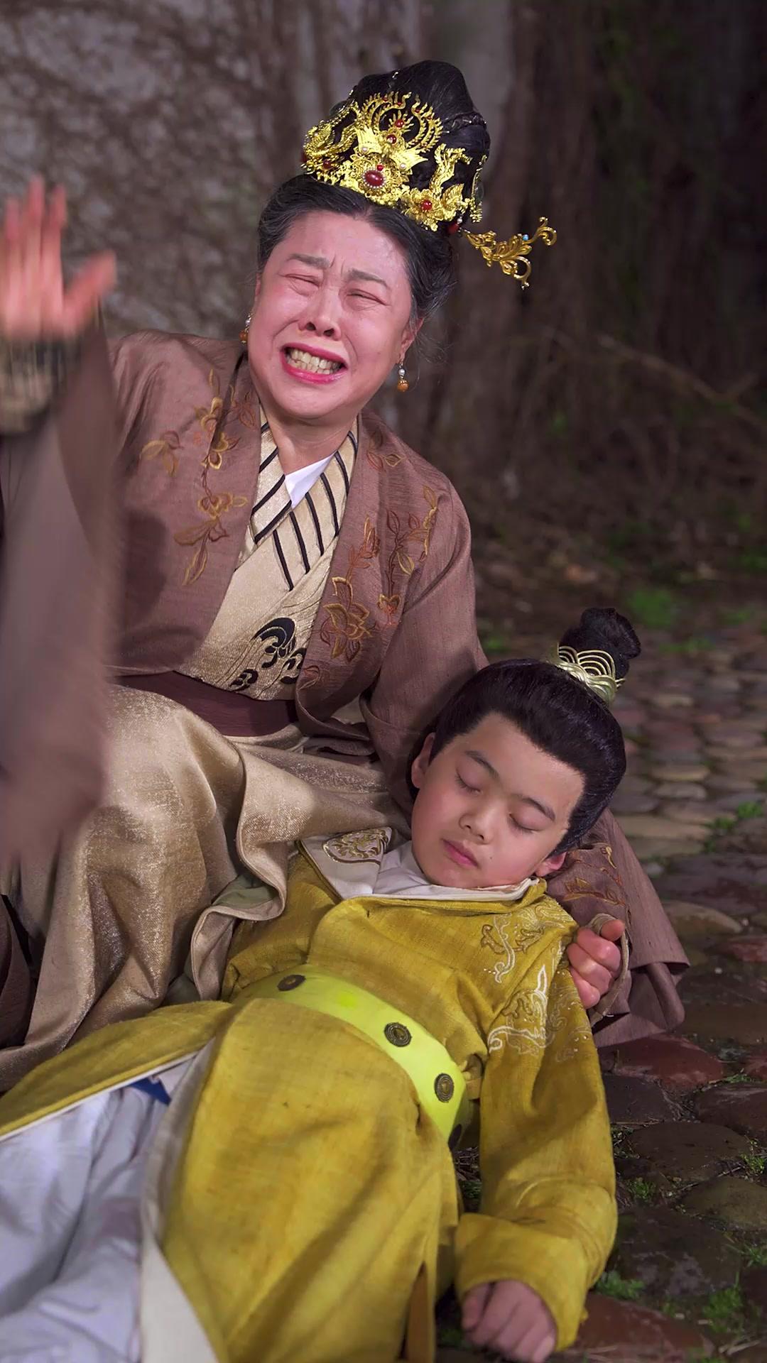 Hamba Pinggang Giok
