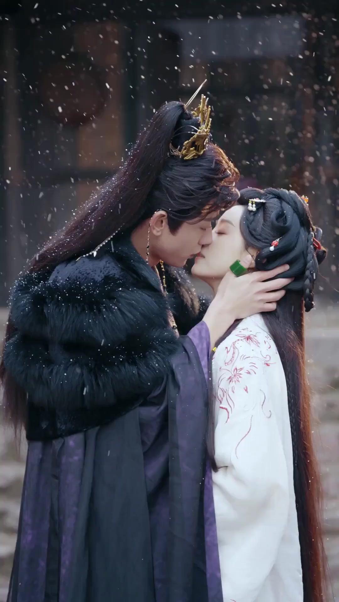 (Dubbed) Her Radiance, His Path