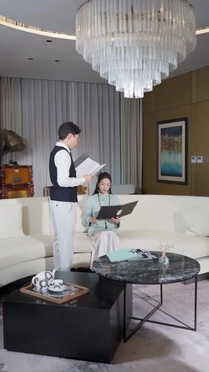 Heiress Returned. Kneel or Fall! Episode 37