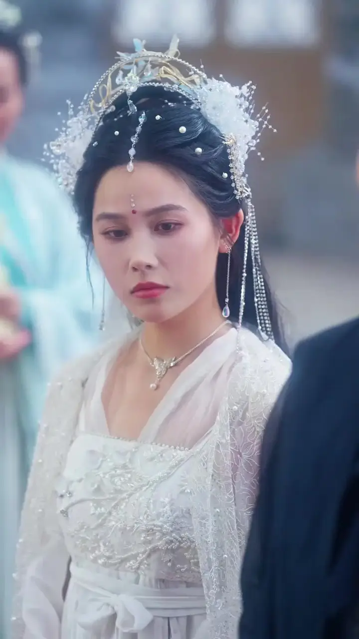 (Dubbed)The Goddess’s Revenge: So Begins His Ruin Episode 27