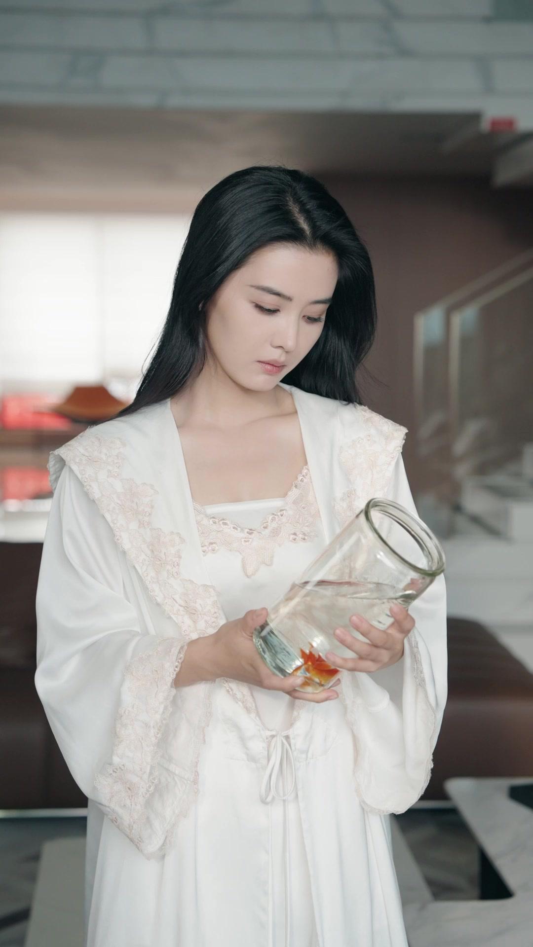 Dusta di Antara Mereka