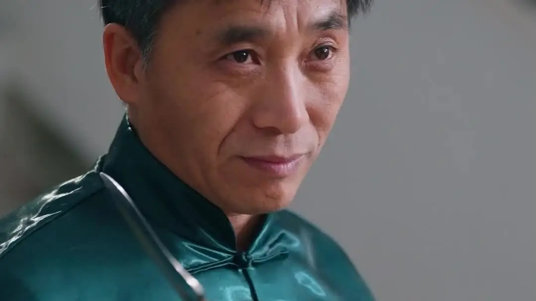 兩件衣服，兩種命運