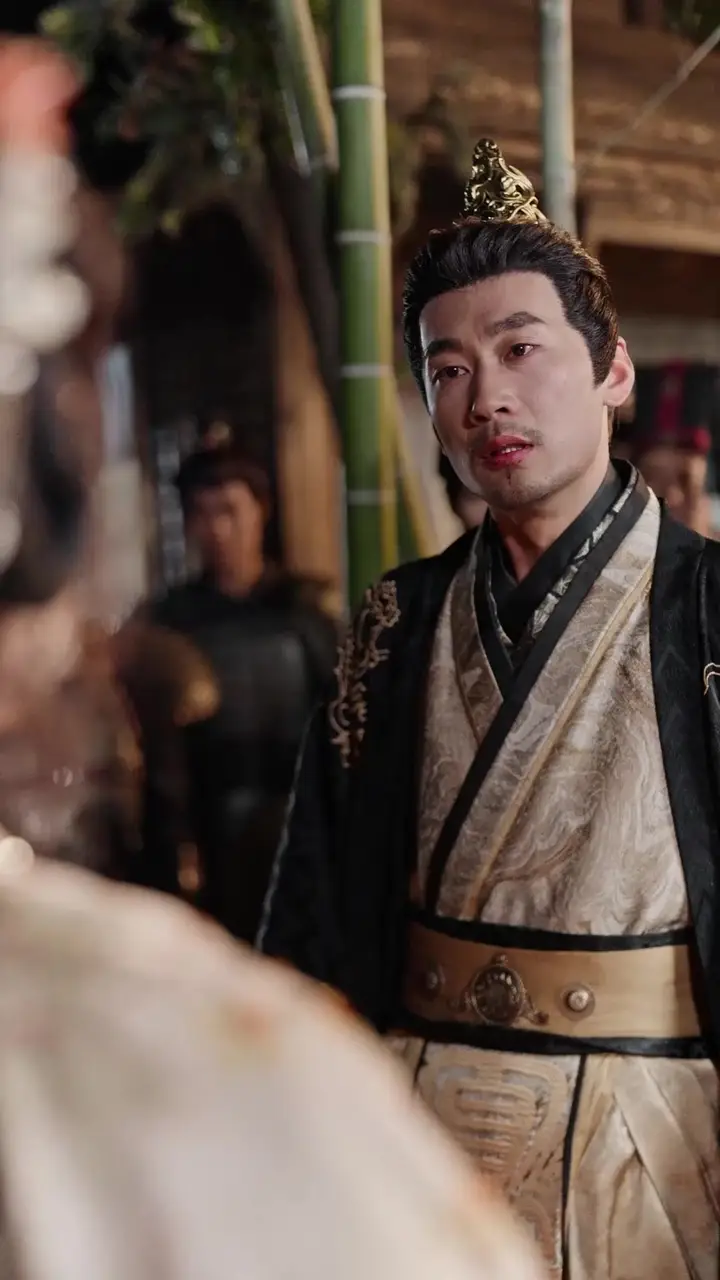I, the Emperor, Tolerated You Because of Her! Episode 11