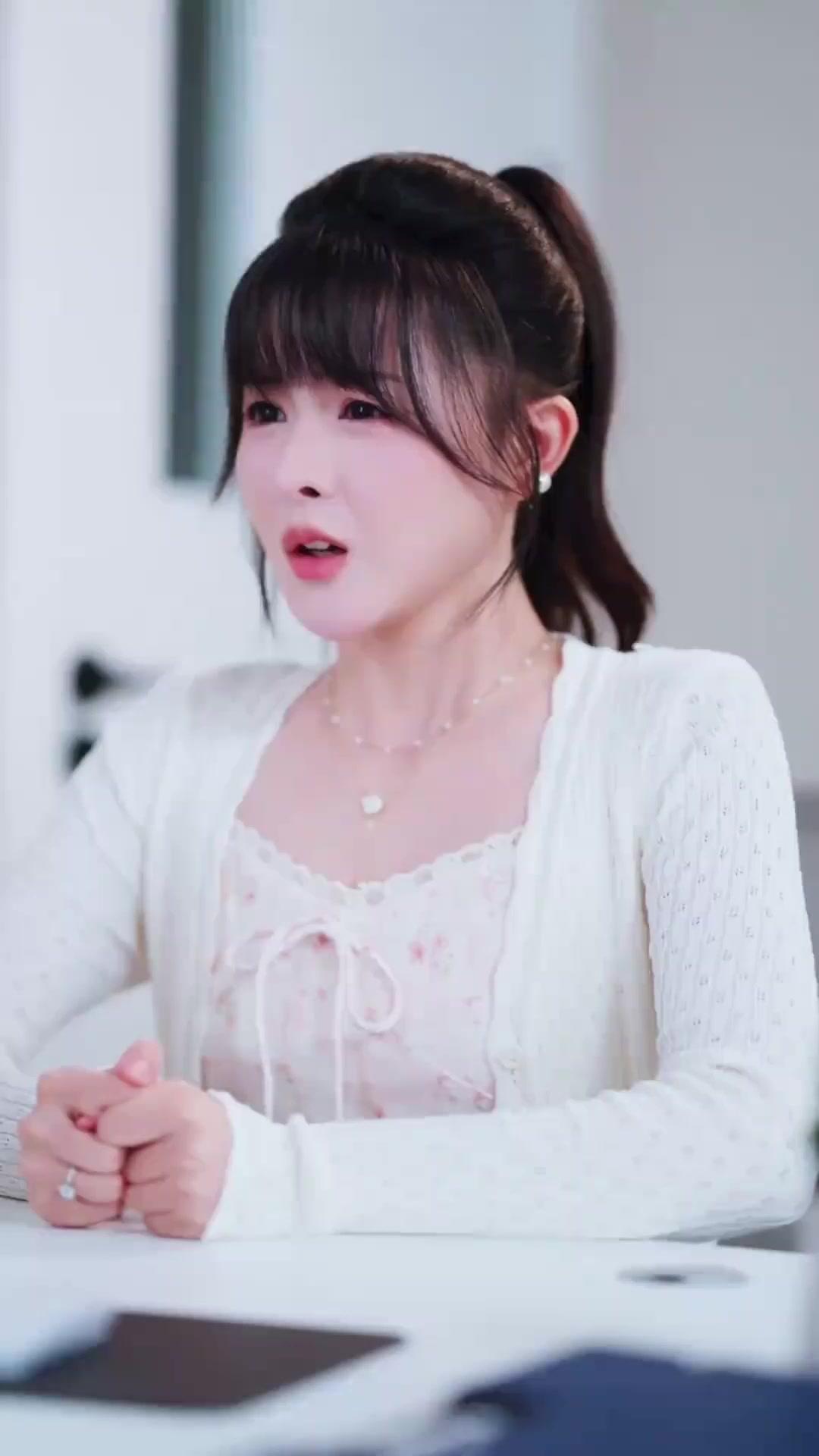 แกล้งจุ๊บจนหย่าไม่ลง