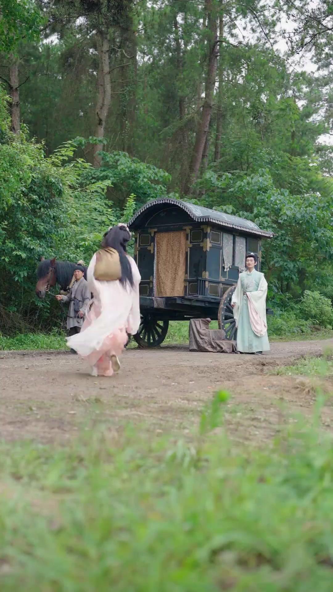 (Doblado)Princesa, compórtese