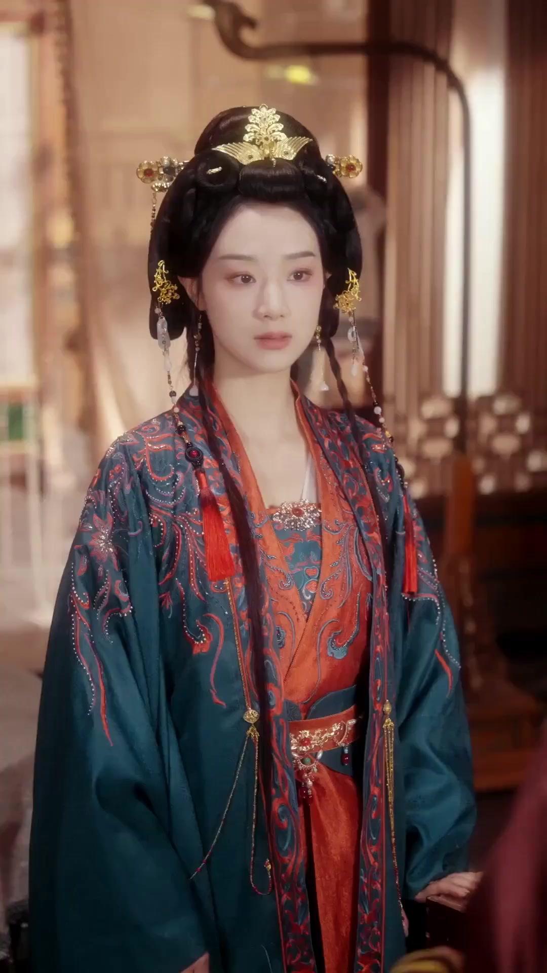 (Dubbed) Her Radiance, His Path