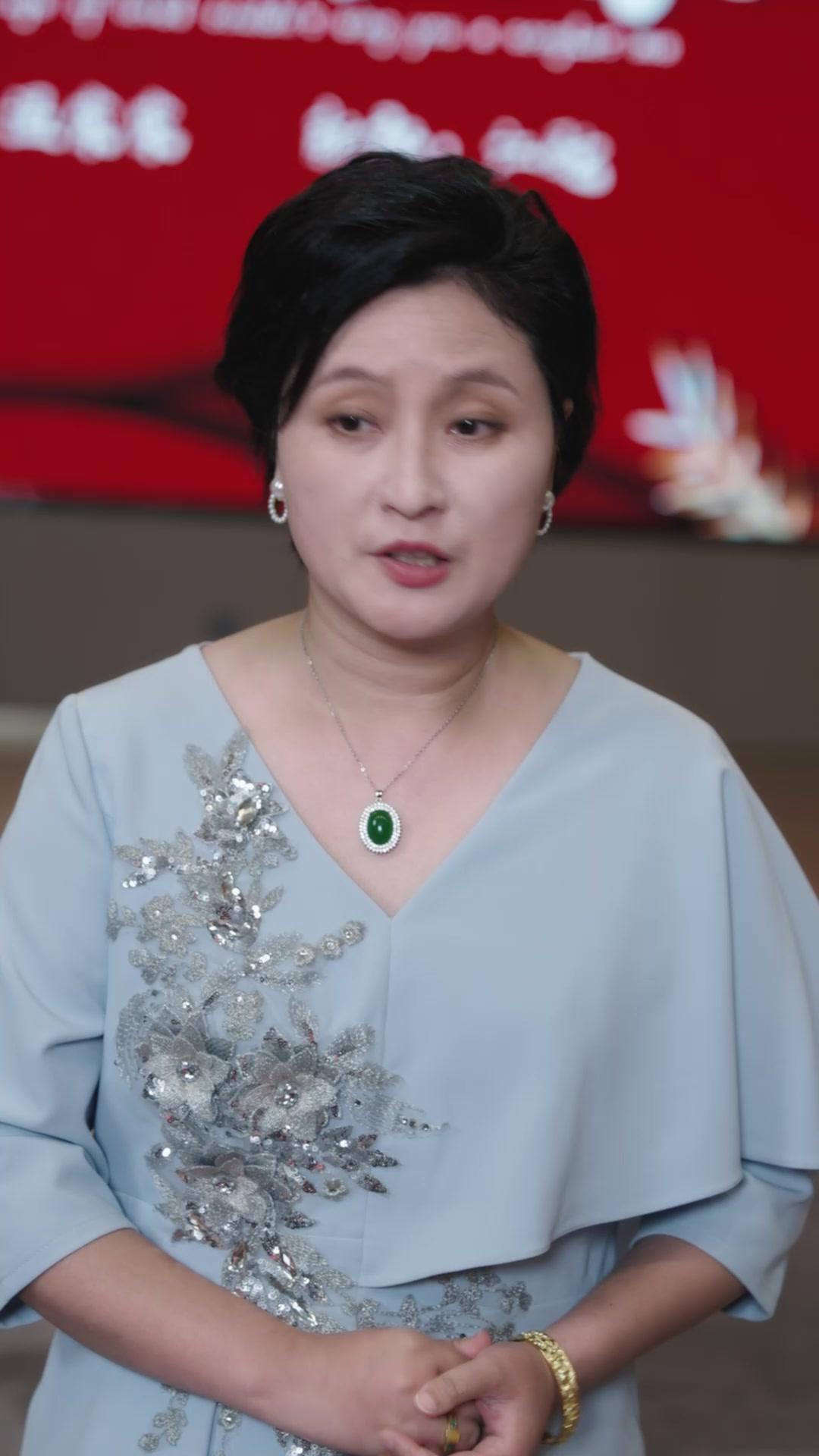 Nona Itu Tabib Jenius