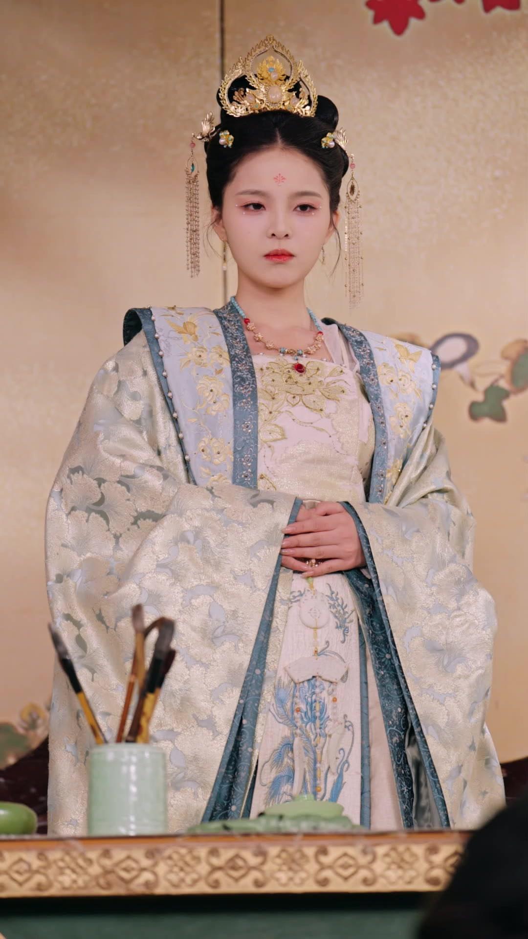 Bye, Fallen Empress! I Run the Palace Now!