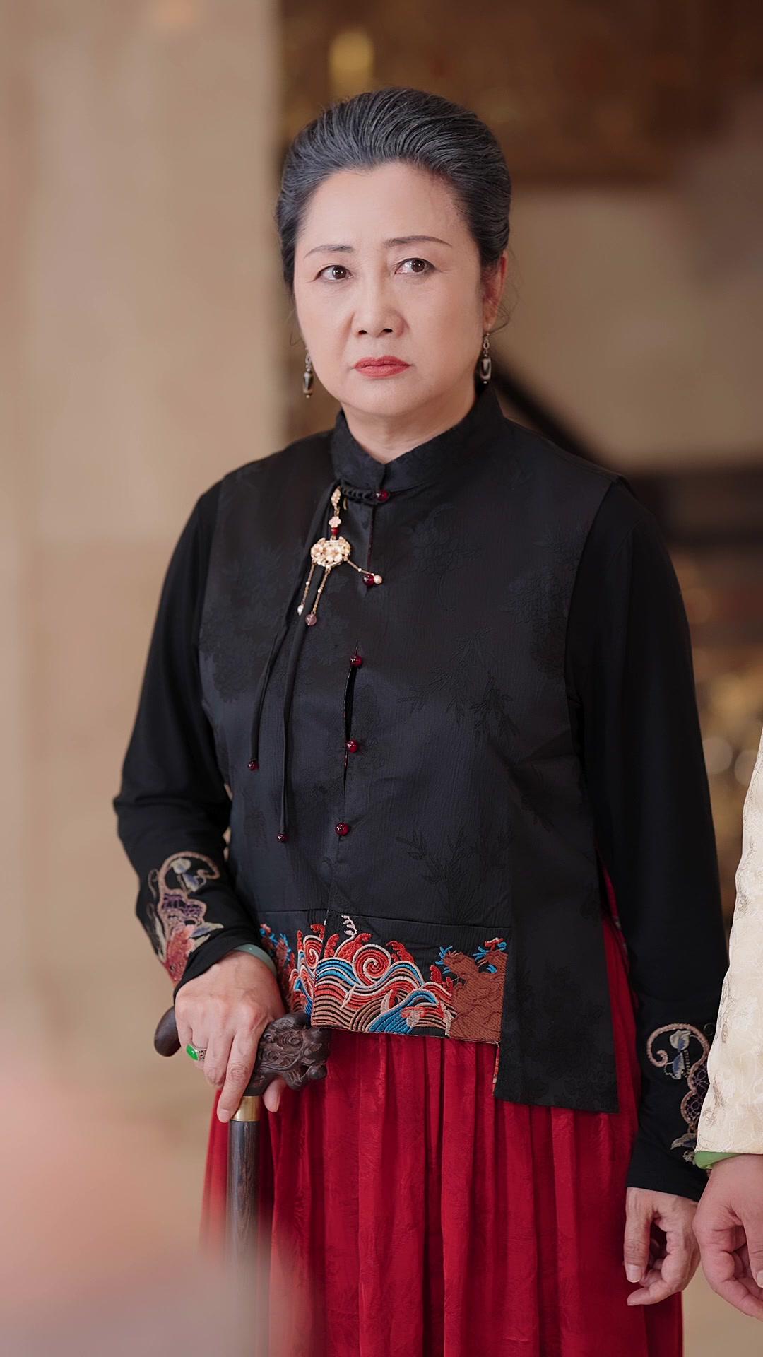 Putri Mafia & Ilmuan Dingin