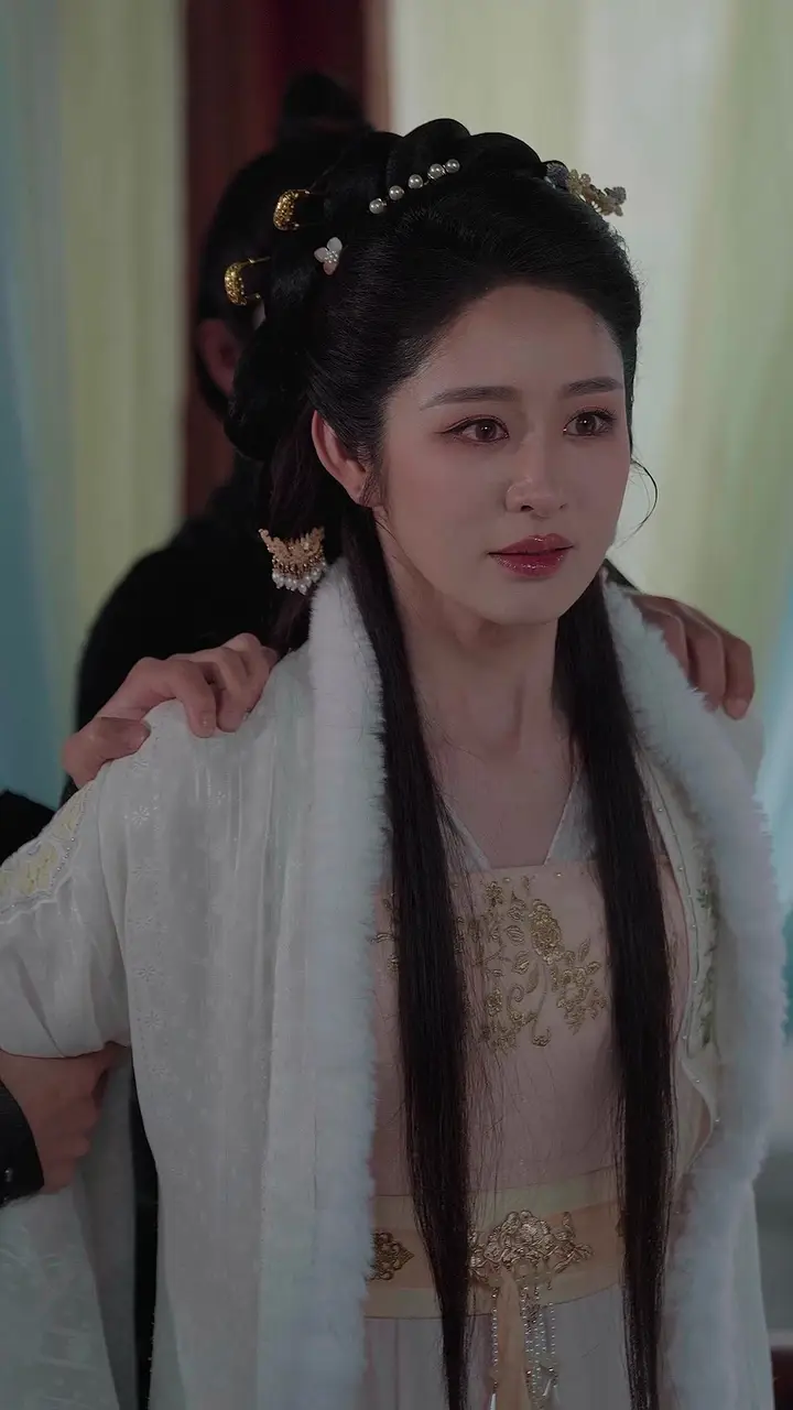 Scarlet Throne Episode 32