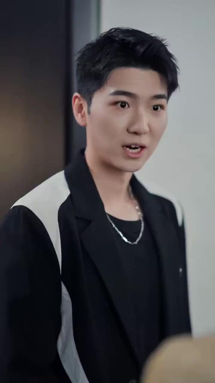 她沒那麼乖