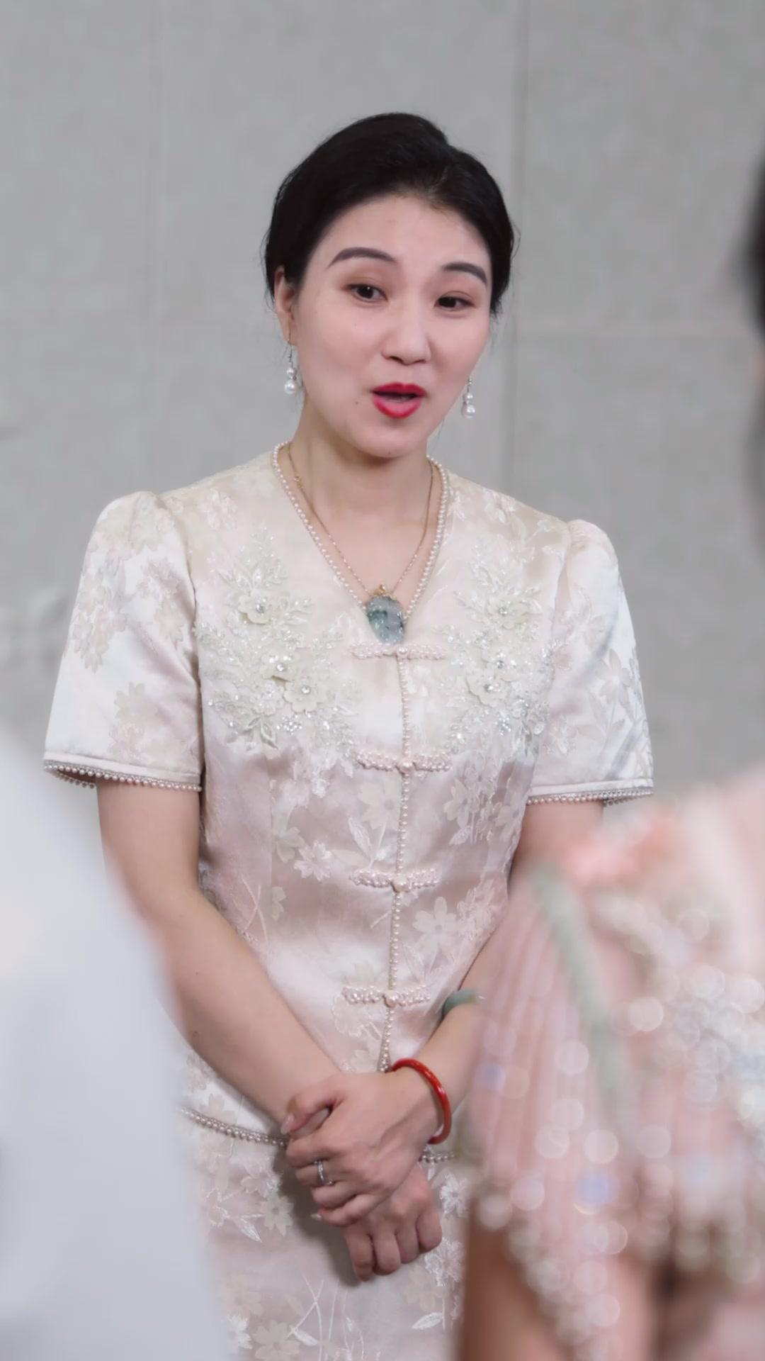 Nona Itu Tabib Jenius
