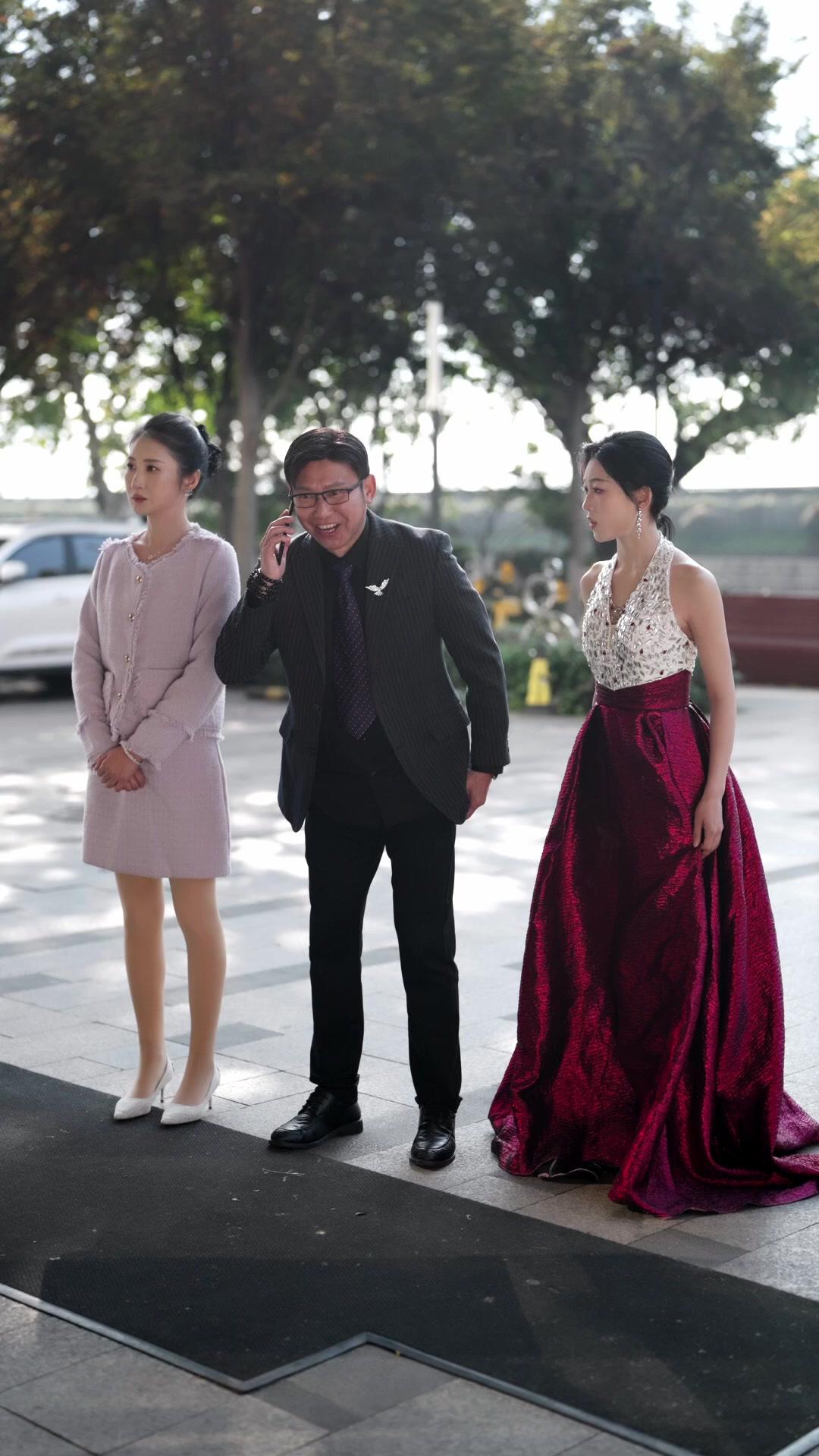 Trapped by the CEO… Or Am I?
