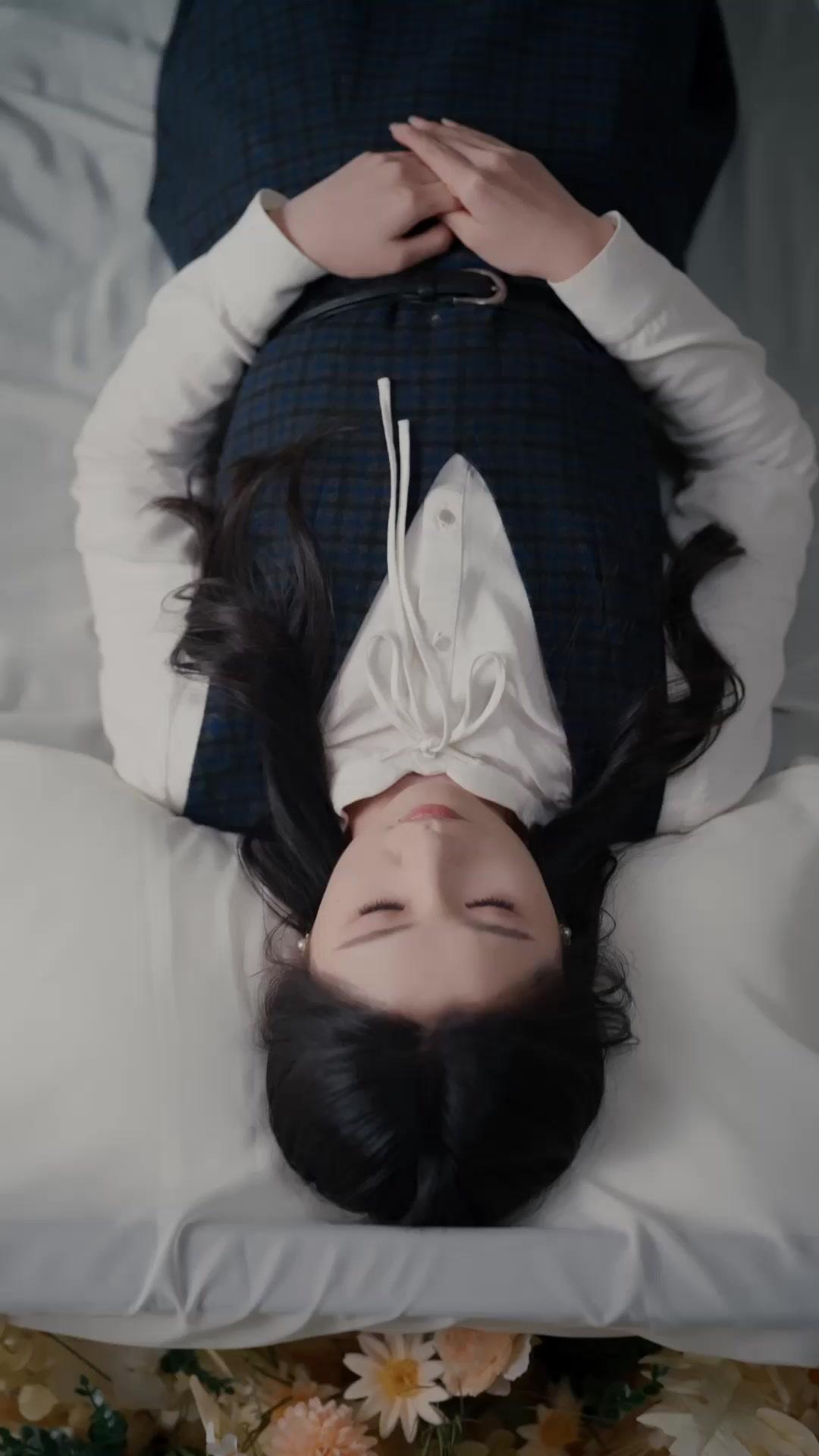 Dia Kuasai Dunia Manusia