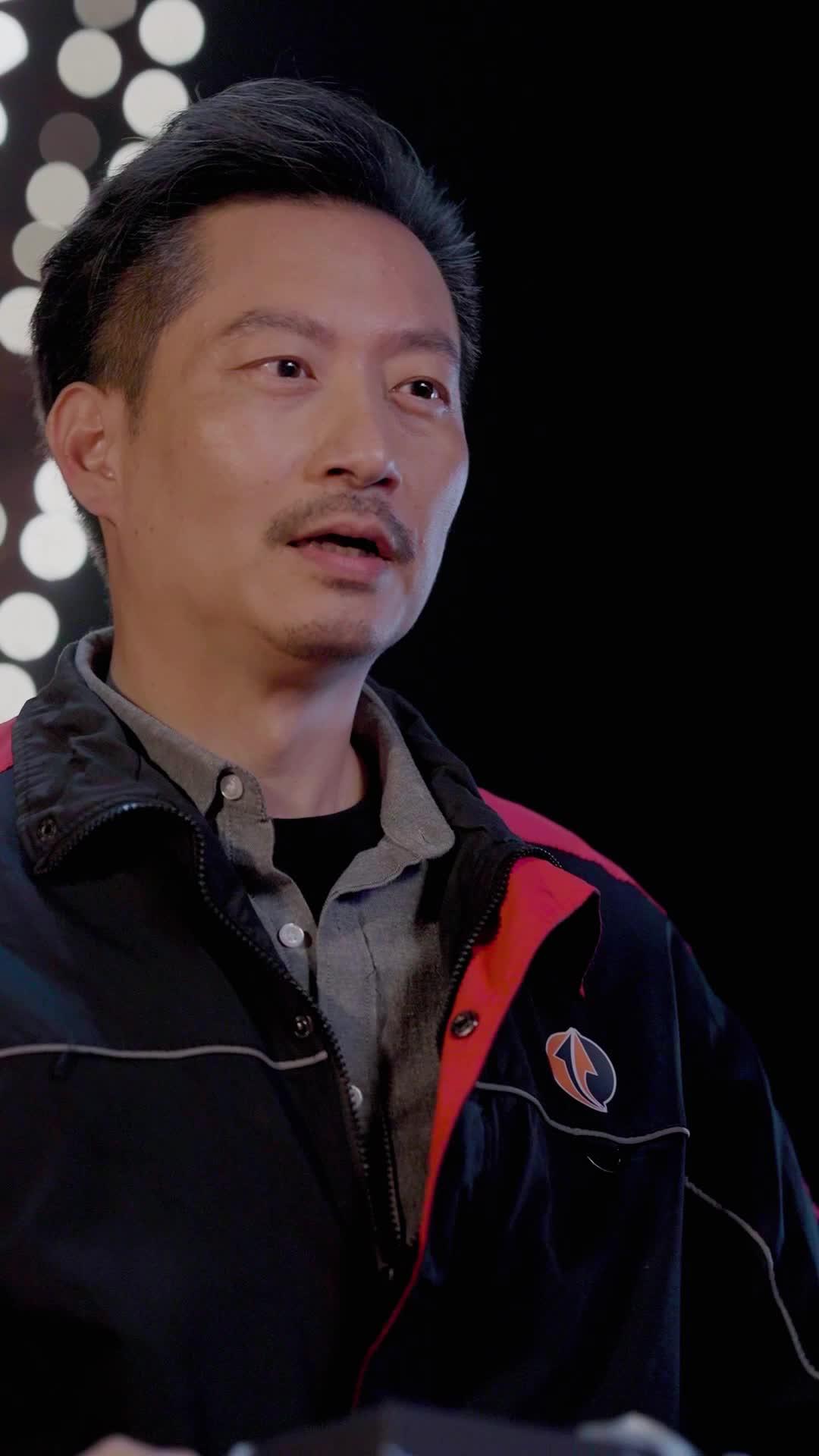 隱龍之快遞老爸不好惹