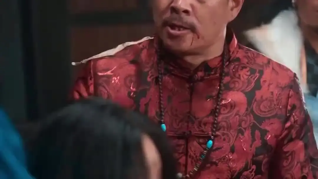 绝世红颜：当血珠滑过她嘴角，全场都忘了呼吸