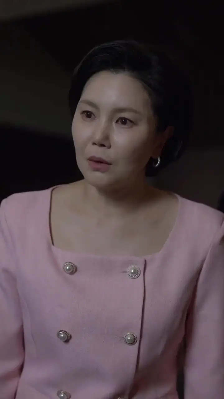 (Dubbed)She Slept, They Waited a Lifetime Episode 40