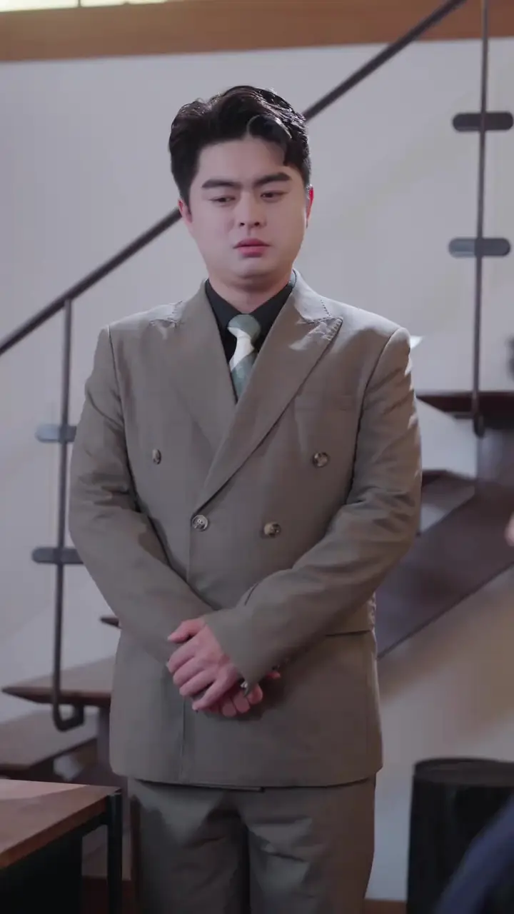 Assistant by Day, Obsession by Night Episode 16