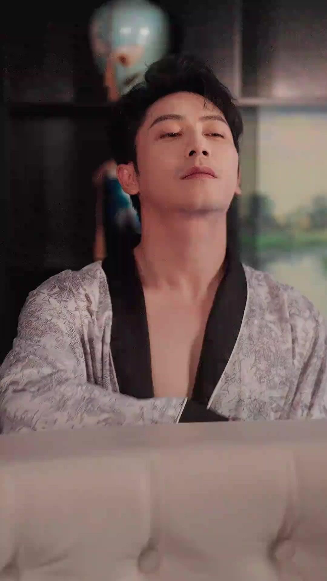 Sa Lưới Tình