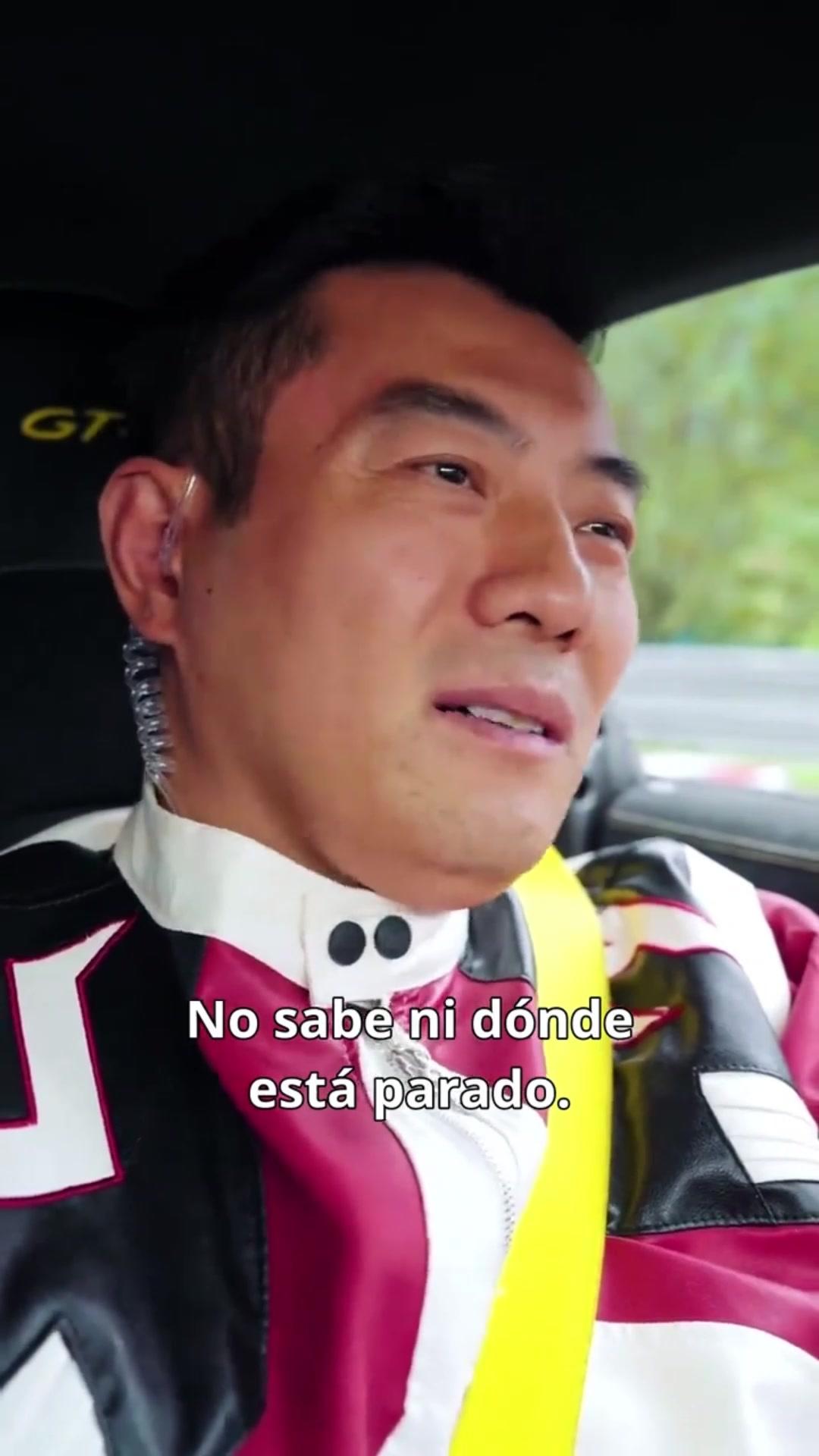(Doblado) Este chofer es imparable
