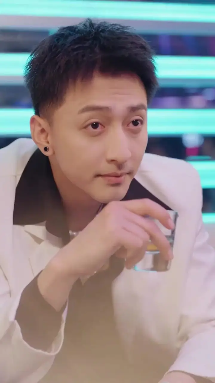Her Haunting Love Episode 2