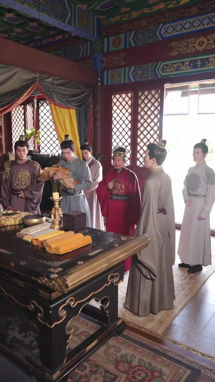 Baby Queen Saves the Day! Episode 49